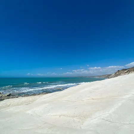 San Leone Con Giardino Villa
