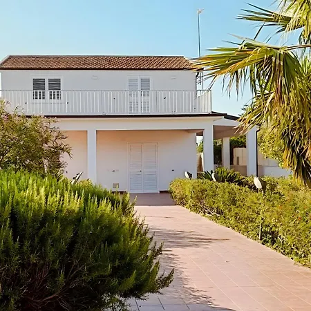 Villa San Leone Con Giardino *