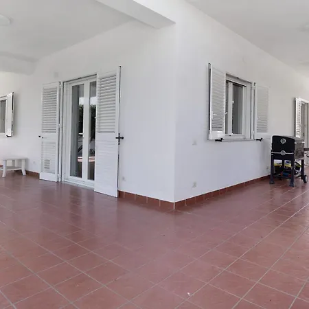 Villa San Leone Con Giardino