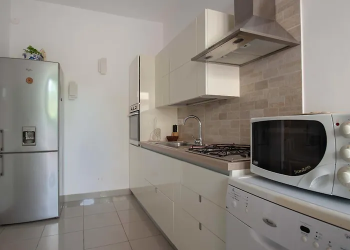 San Leone Con Giardino Villa *