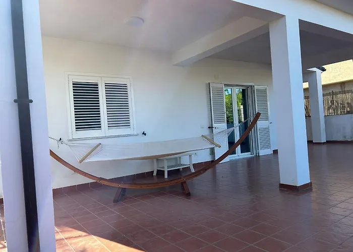 Villa San Leone Con Giardino *