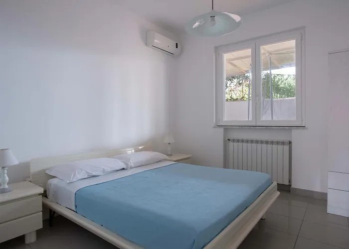 San Leone Con Giardino Villa